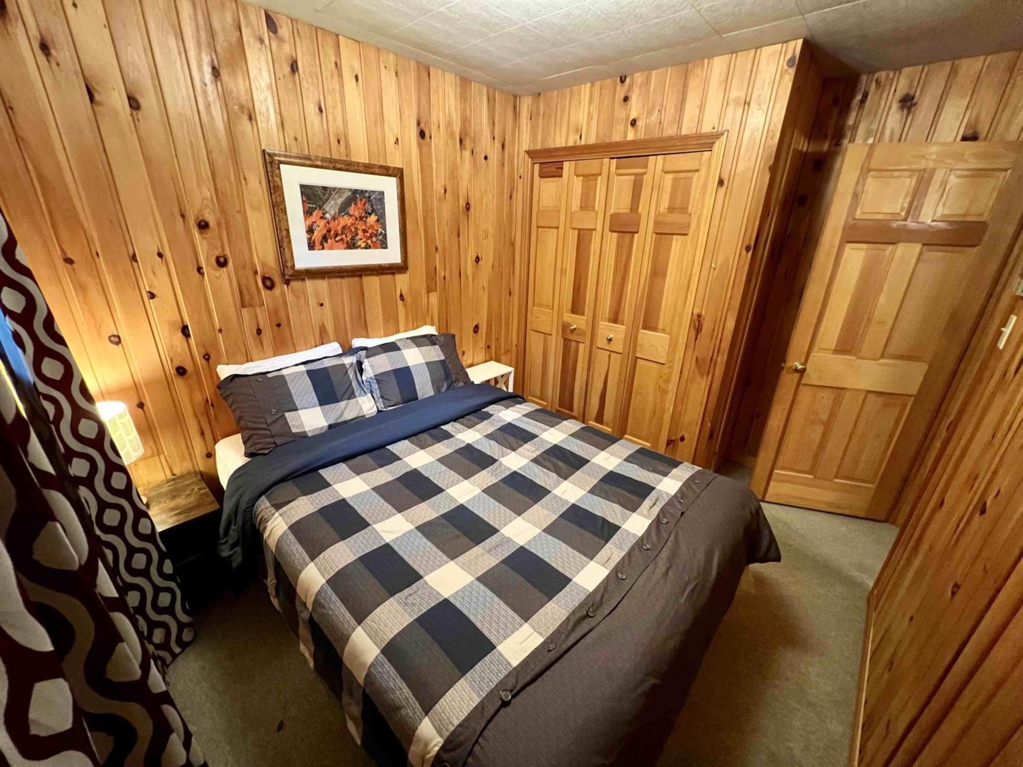 High Falls Bay Cottages, Camping & Waterpark Bracebridge Bagian luar foto