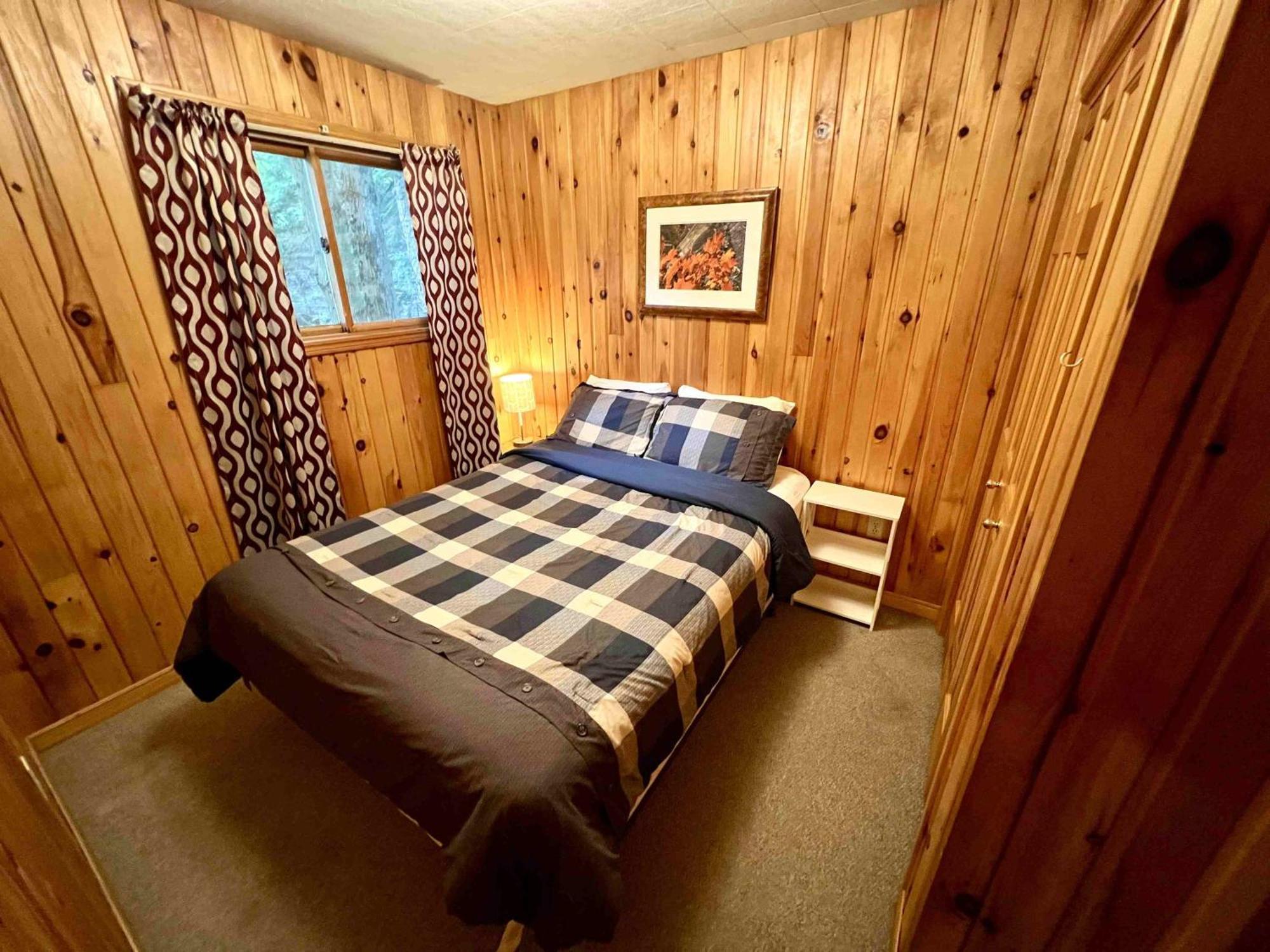 High Falls Bay Cottages, Camping & Waterpark Bracebridge Bagian luar foto