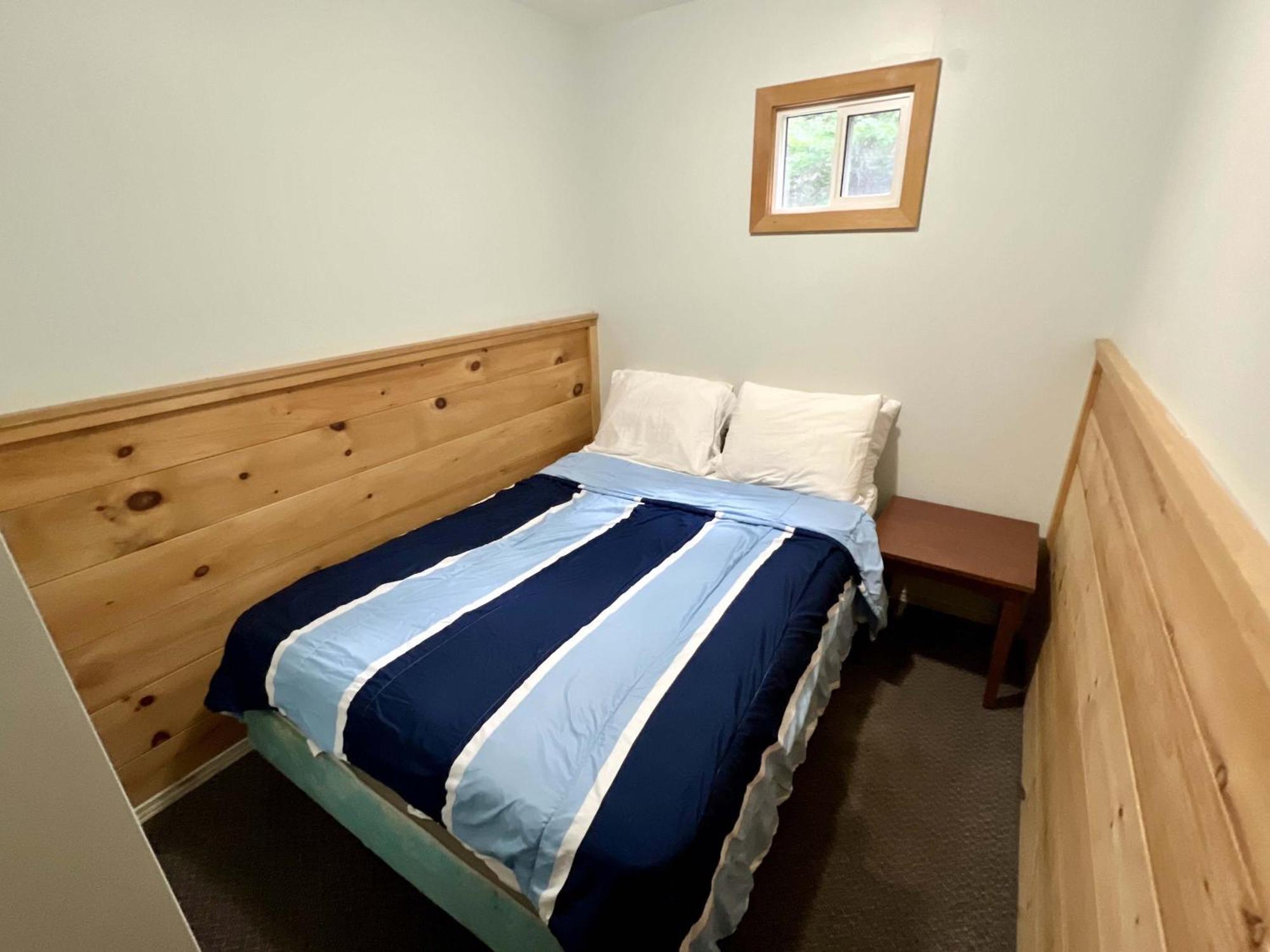 High Falls Bay Cottages, Camping & Waterpark Bracebridge Bagian luar foto