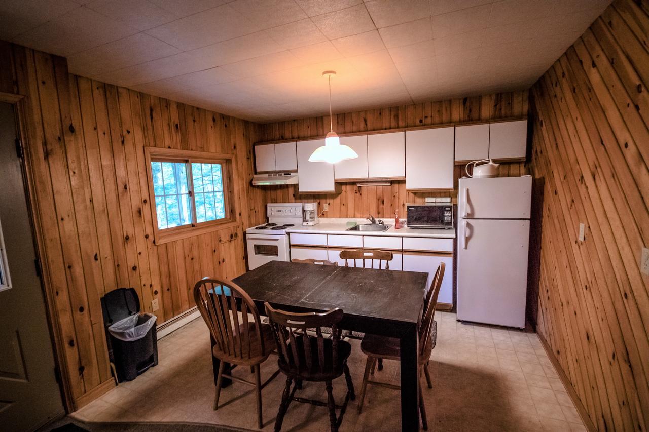 High Falls Bay Cottages, Camping & Waterpark Bracebridge Bagian luar foto